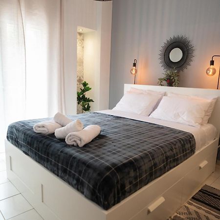 Sapphire Majesty Suite By Heaven'S Hall Luxury Suites Aleksandropolis Zewnętrze zdjęcie